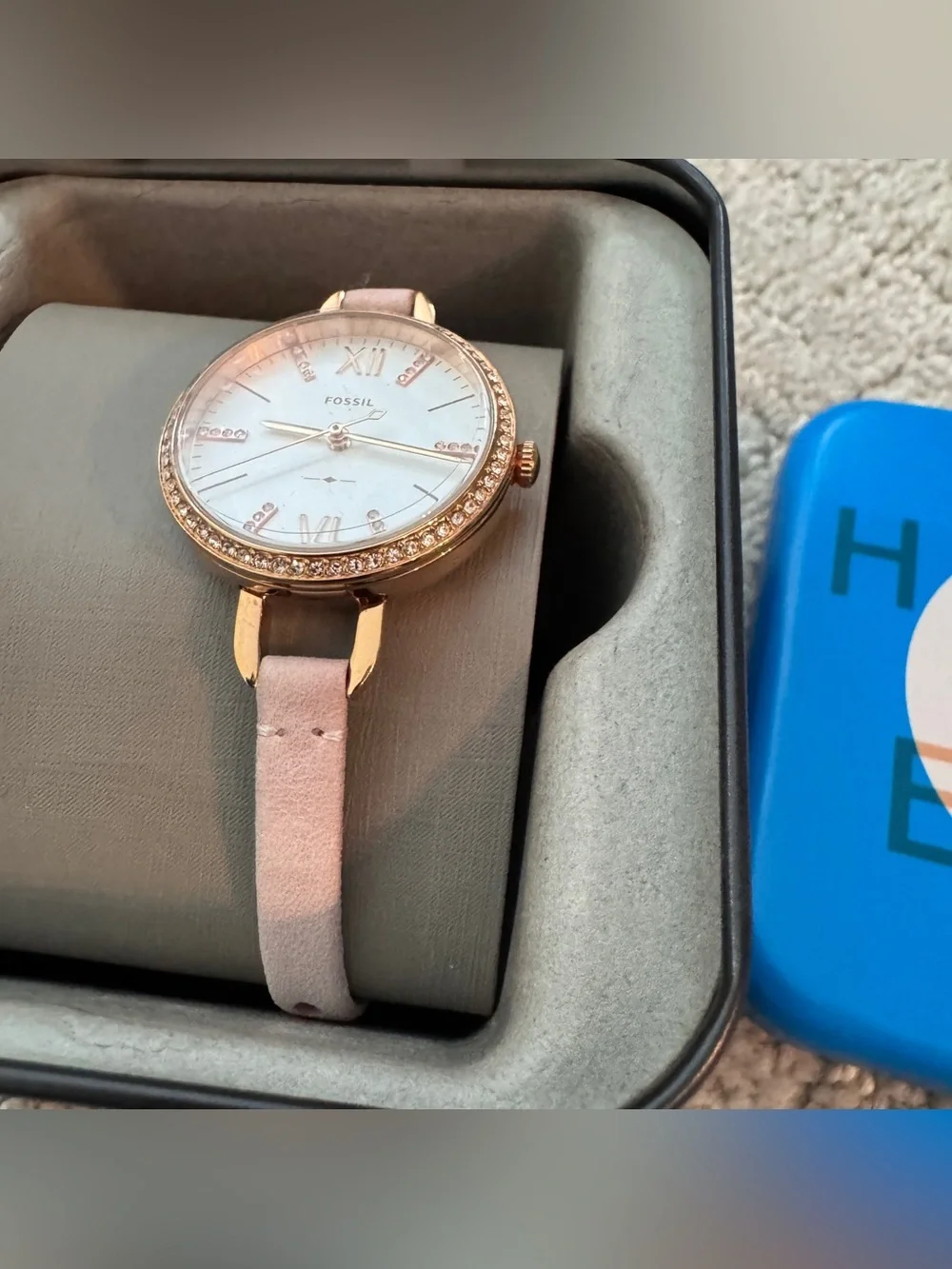 NWT Fossil Womens Rose Gold Case Pink Leather Strap Watch